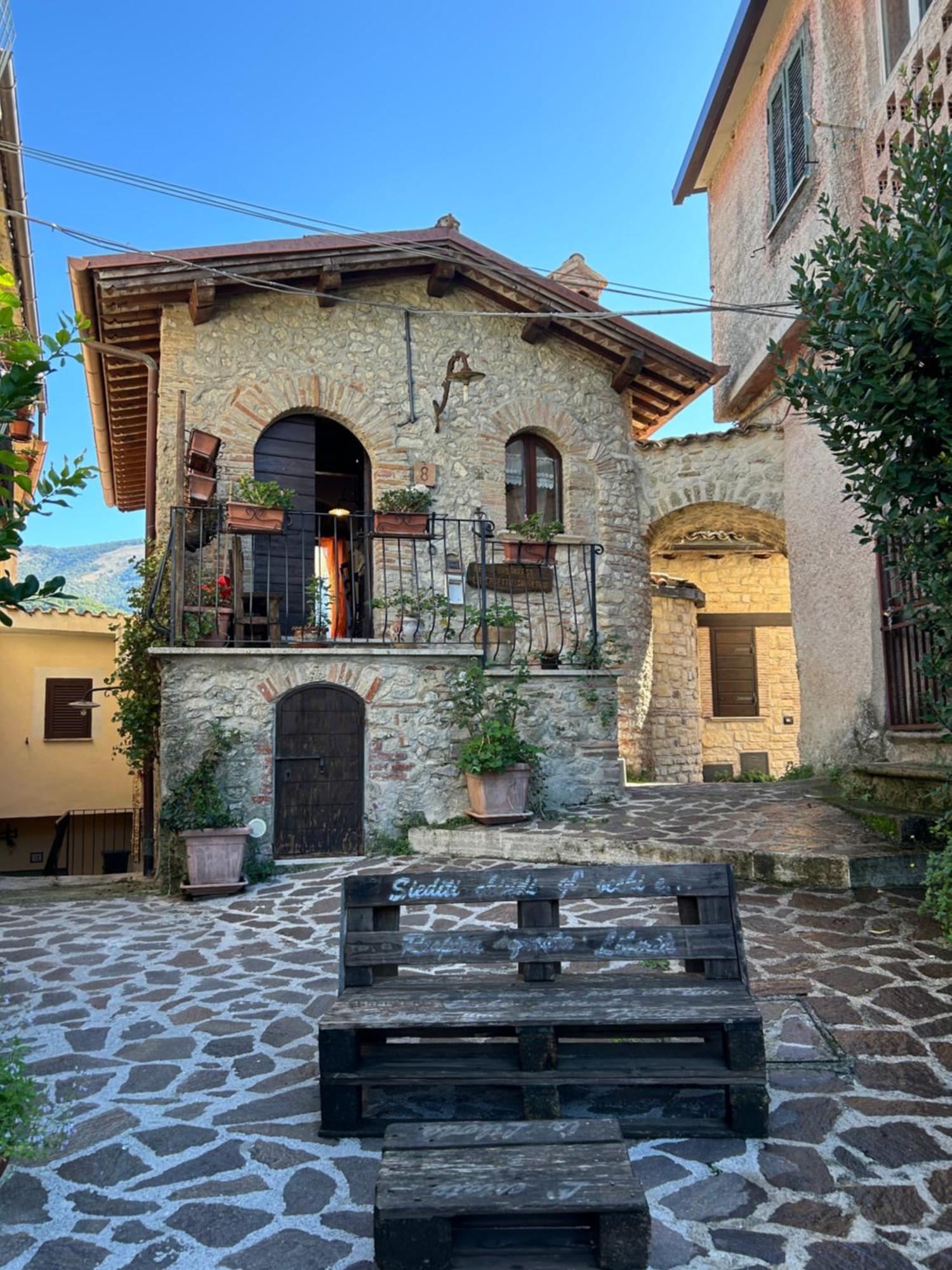 B&B La Casetta Sul Lago Colle di Tora Buitenkant foto