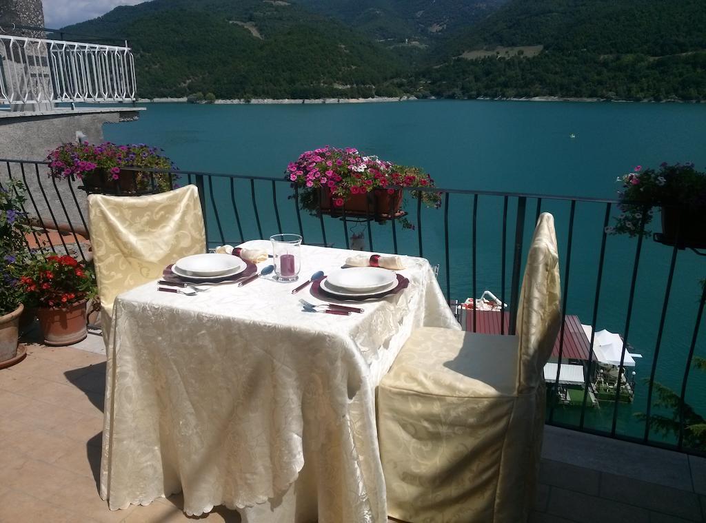 B&B La Casetta Sul Lago Colle di Tora Buitenkant foto
